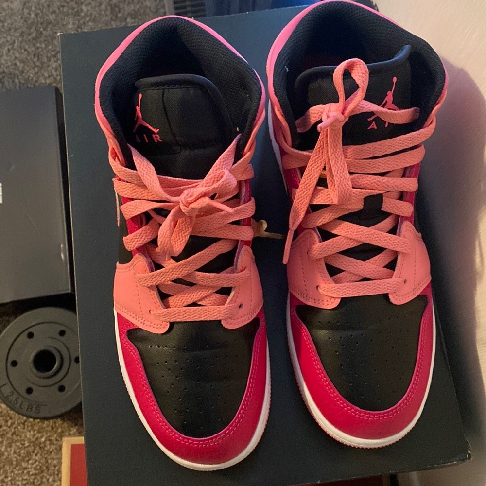 Worn one time, still in good condition. They just have small creases.